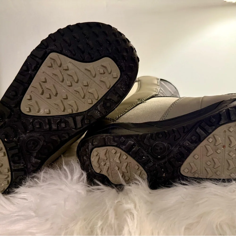 Ride Sage Size 5 Big Girl Snowboard Boots
